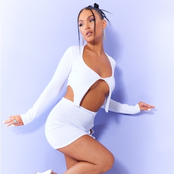 PLT white cutout detail crop top | scoop neck long sleeve rib knit white top NWT - Picture 9 of 9